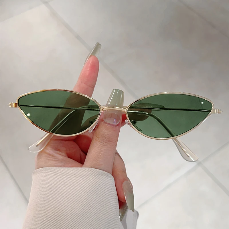 Street Fashion Glasses - KAMMPT Vintage Cat Eye Sunglasses Women