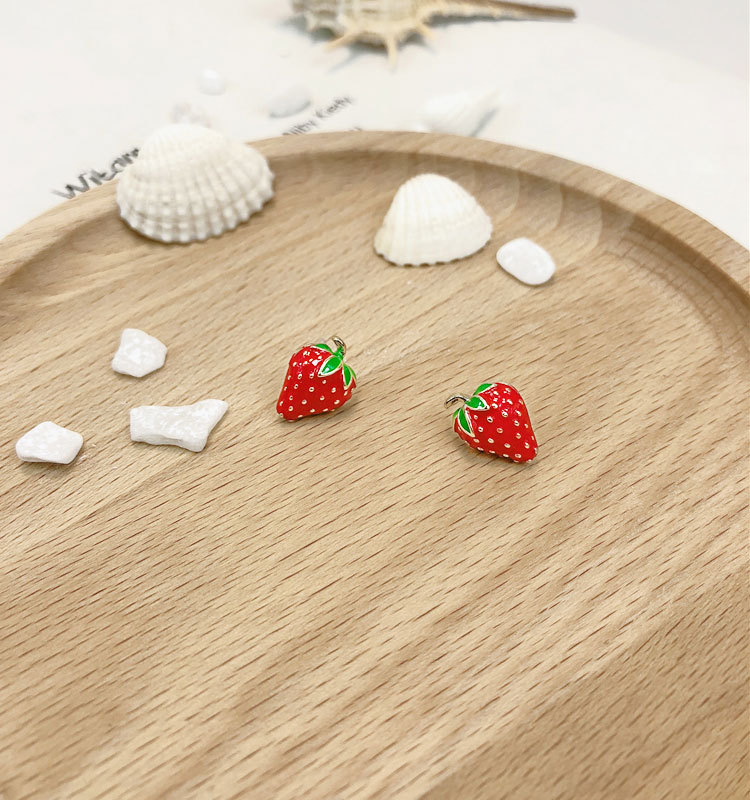Acrylic Strawberry Earrings Fa - Street Fashion Earrings recension och pris
