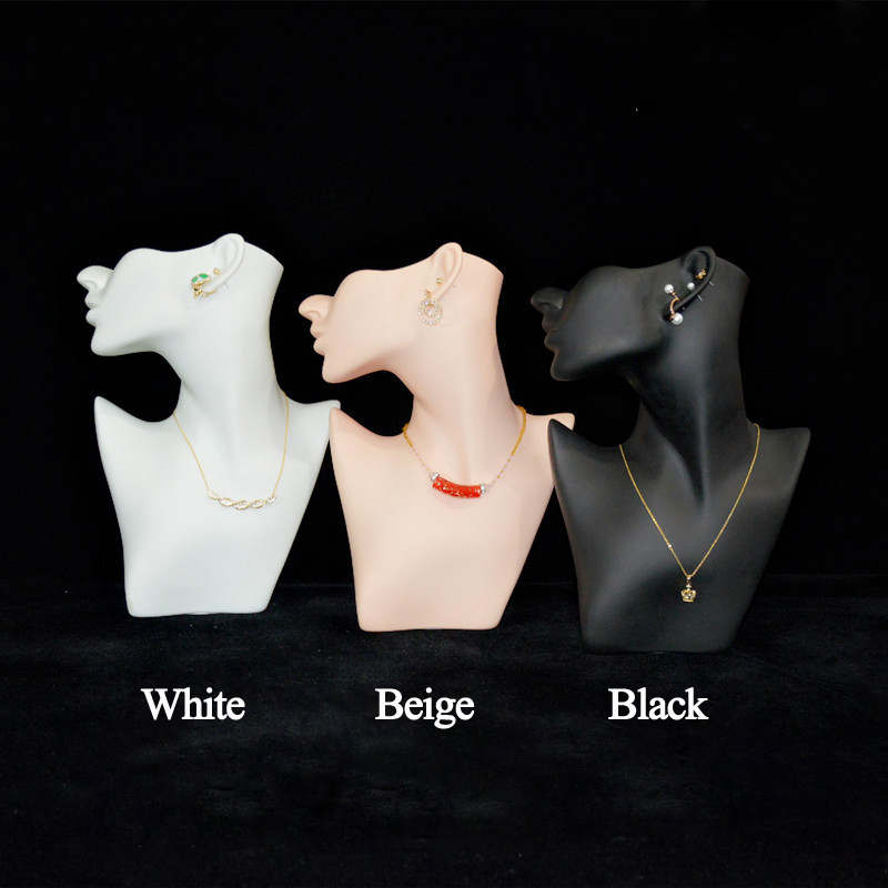 White Half Face Mannequin Head - Street Fashion Earrings recension och pris