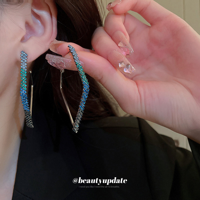 Ladies' Simple Gentle Versatil - Street Fashion Earrings recension och pris