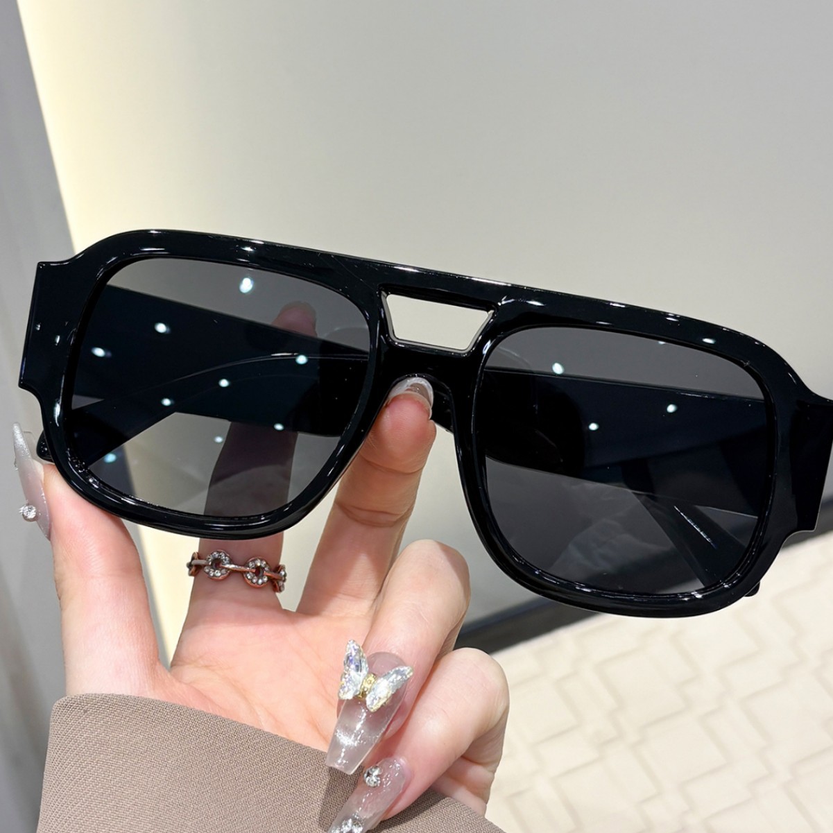 Retro Aviator Sunglasses New Y - Street Fashion Glasses recension och pris