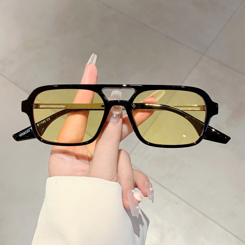 Trendy Women Double Beam Sungl - Street Fashion Glasses recension och pris