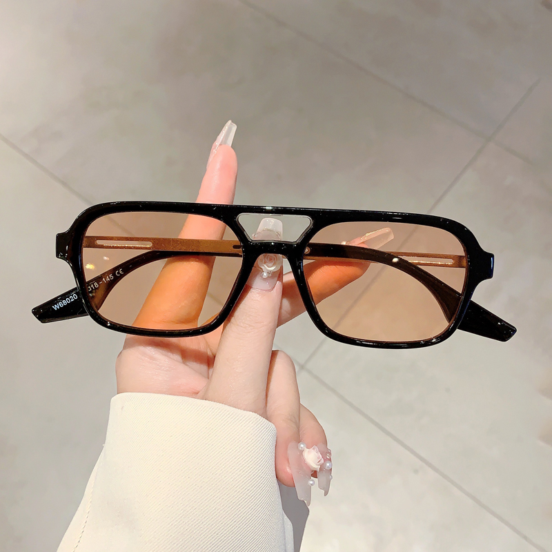 Trendy Women Double Beam Sungl - Street Fashion Glasses recension och pris
